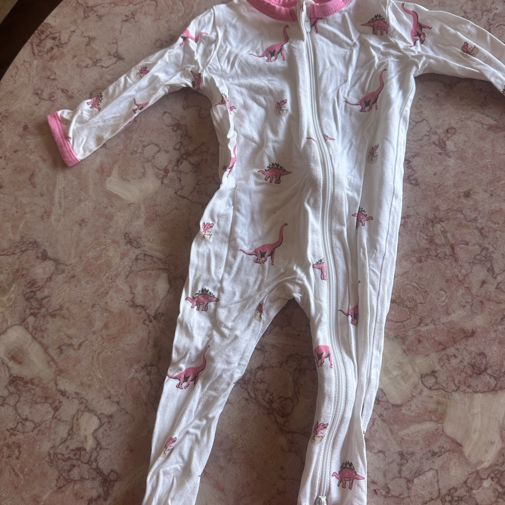 Kyte BABY White and Pink Footies Pajamas